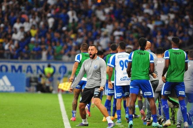 Cruzeiro 3 x 2 CSA: veja fotos do jogo da taa
