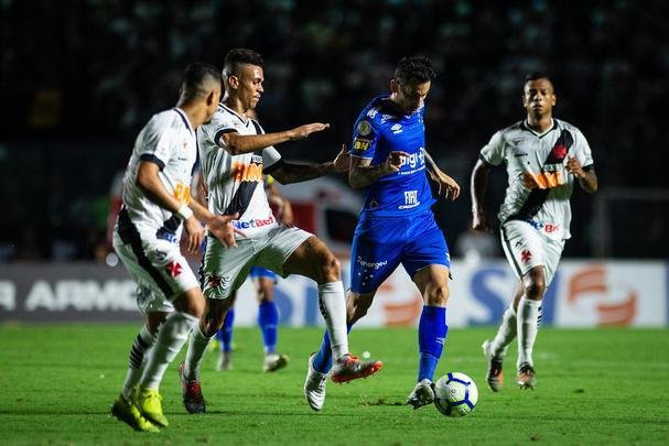 Veja fotos do jogo entre Vasco e Cruzeiro