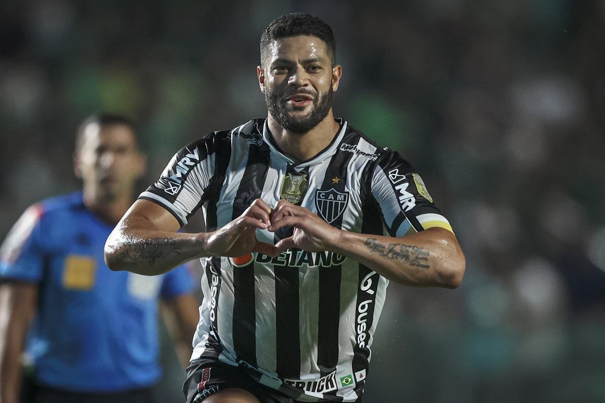 Fotos do jogo entre Gois e Atltico no Estdio da Serrinha, em Goinia, pela quarta rodada do Campeonato Brasileiro