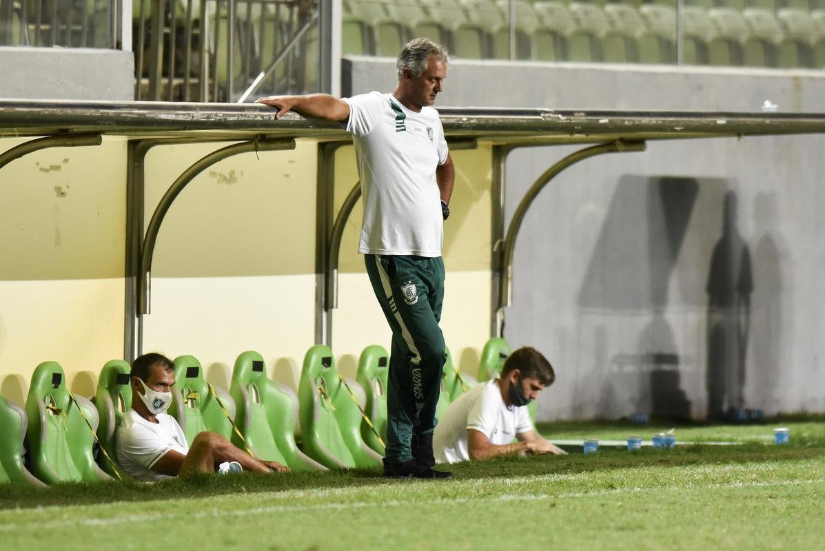 Imagens da vitória do América por 1 a 0 sobre o CRB, no Independência, pela Série B do Brasileiro