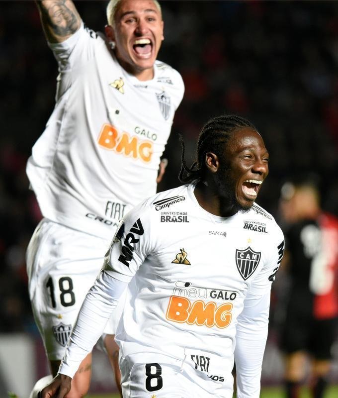 Fotos do jogo entre Colon e Atltico, no Estdio Cemitrio dos Elefantes, em Santa F, na Argentina, pela ida da semifinal da Copa Sul-Americana. Char marcou o gol do Galo no primeiro tempo.
