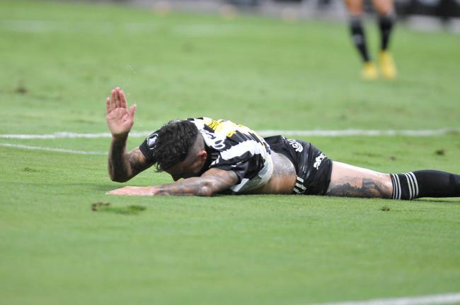 Equipes se enfrentaram na noite desta quarta-feira pela terceira fase da Copa Libertadores, no Mineiro, em Belo Horizonte