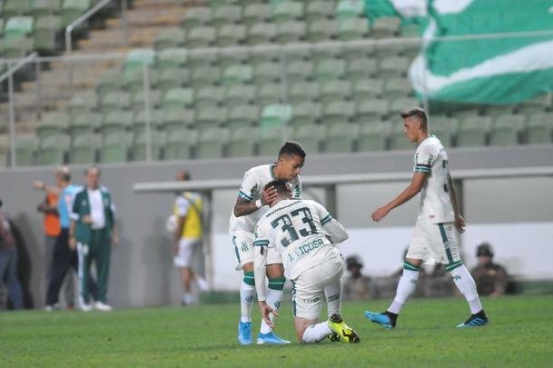 Fotos de Amrica x Brasil de Pelotas, no Independncia, pela 24 rodada da Srie B