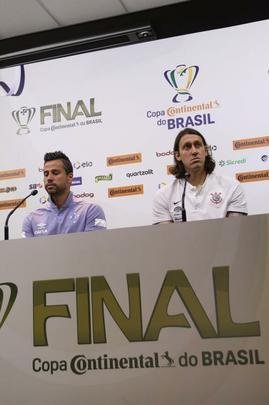 Fábio e Cássio concederam entrevista coletiva no Mineirão