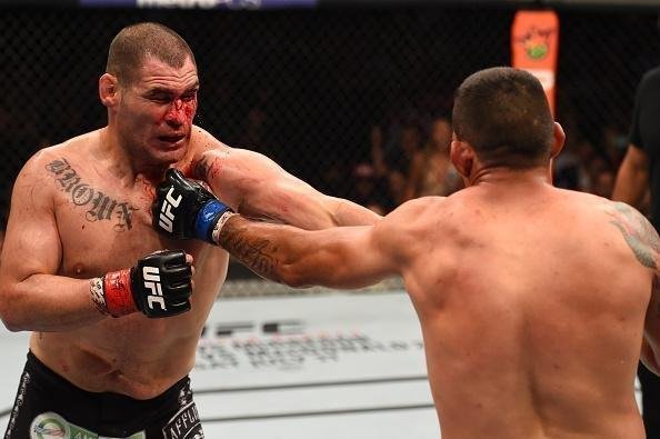 Fotos da vitória arrasadora de Fabrício Werdum sobre Cain Velasquez