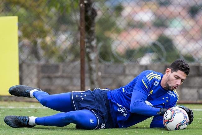 Fotos do treino do Cruzeiro deste domingo (31/10) na Toca II