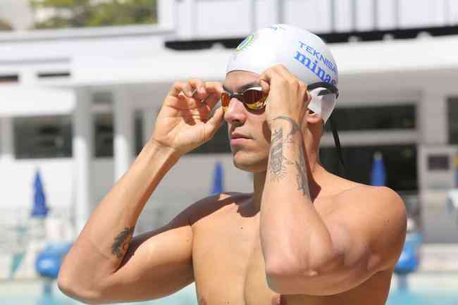 Miguel Valente, de 27 anos, tentar vaga para sua segunda Olimpada. No Rio%u20192016, ele disputou os 1.500m livres