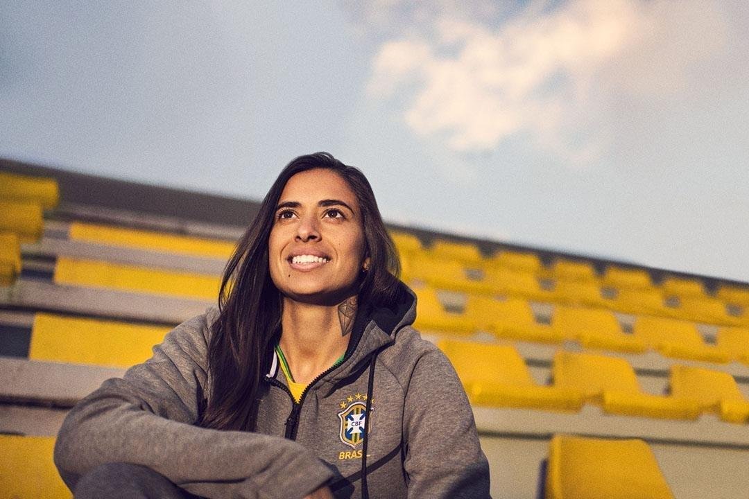 CBF apresentou linha completa de uniformes da Seleo Brasileira para Copa do Mundo da Rssia