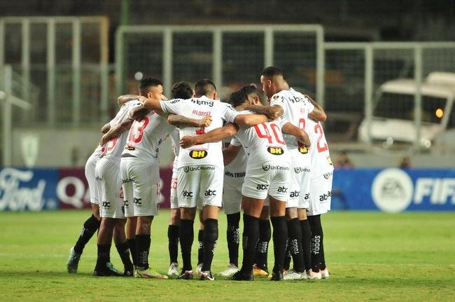 Fotos do clssico entre Amrica e Atltico, no Independncia, em BH, pela quarta rodada do Grupo D da Copa Libertadores de 2022