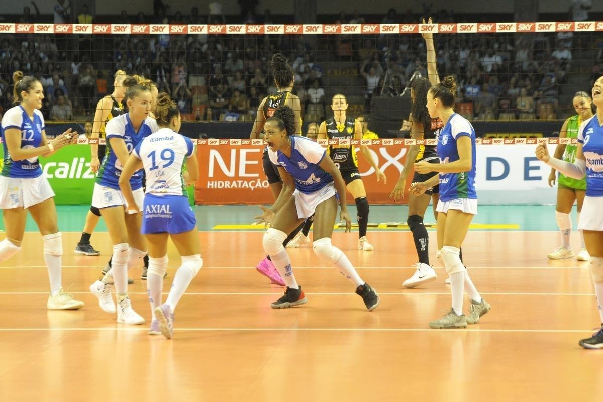 Minas x Praia: veja fotos da primeira partida da final