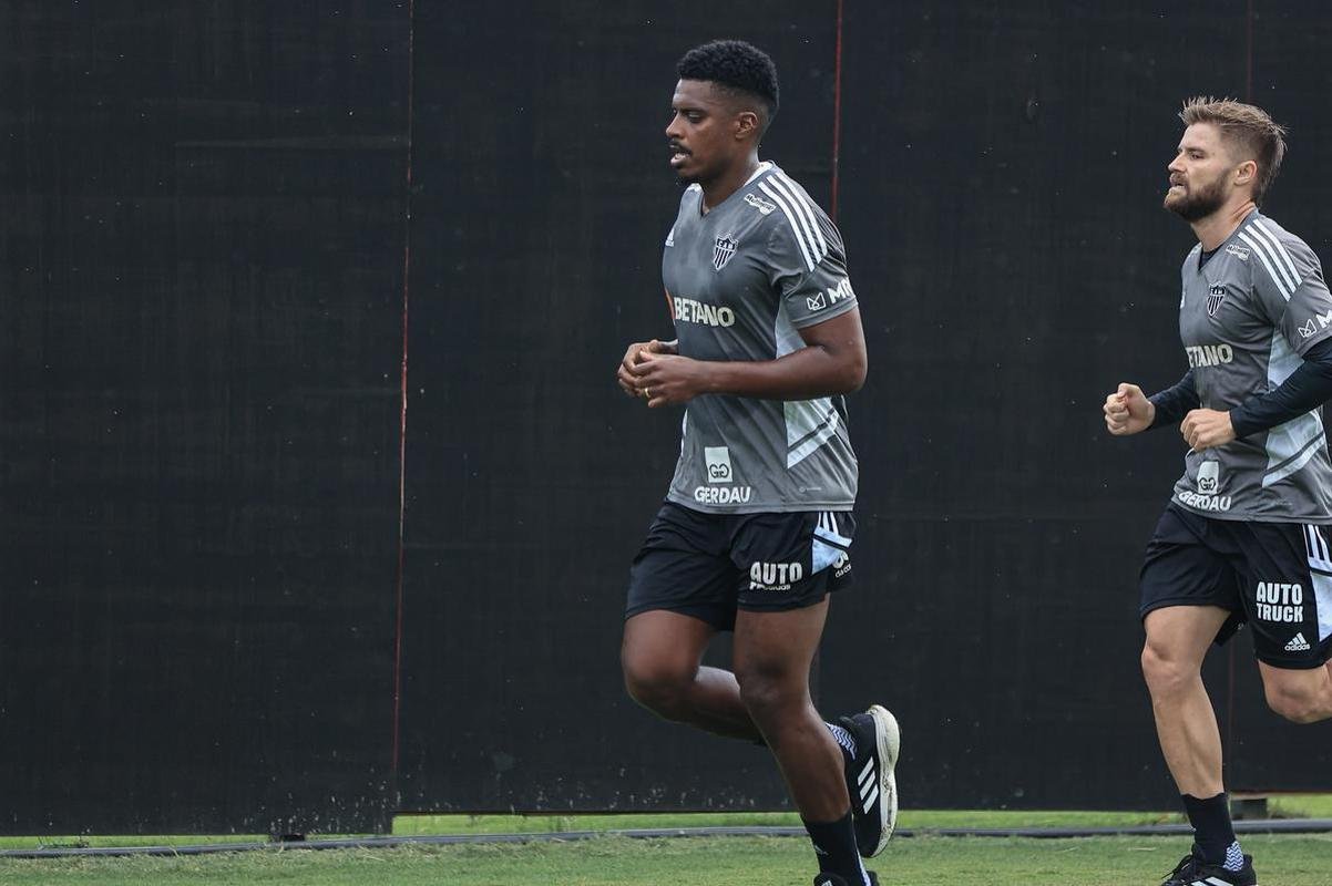 Veja fotos do primeiro dia de pr-temporada do Atltico