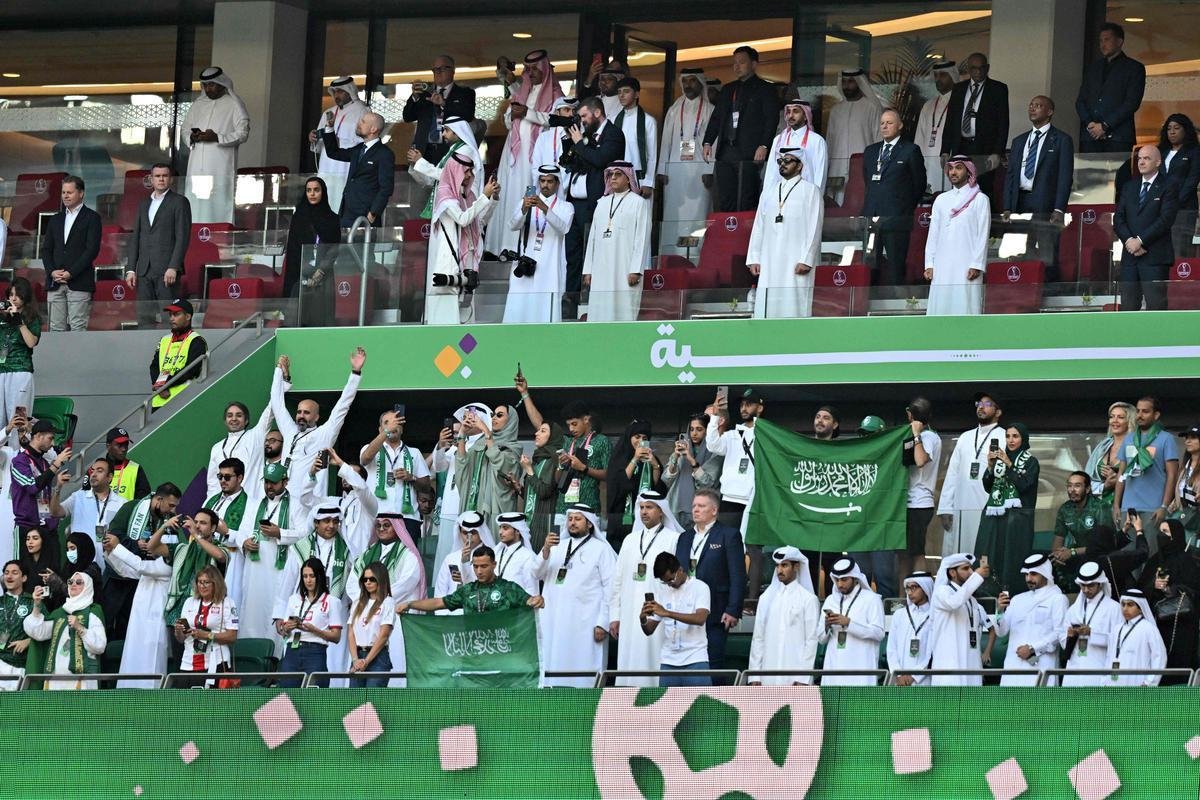 Polnia x Arbia Saudita: fotos da torcida no jogo da Copa do Mundo