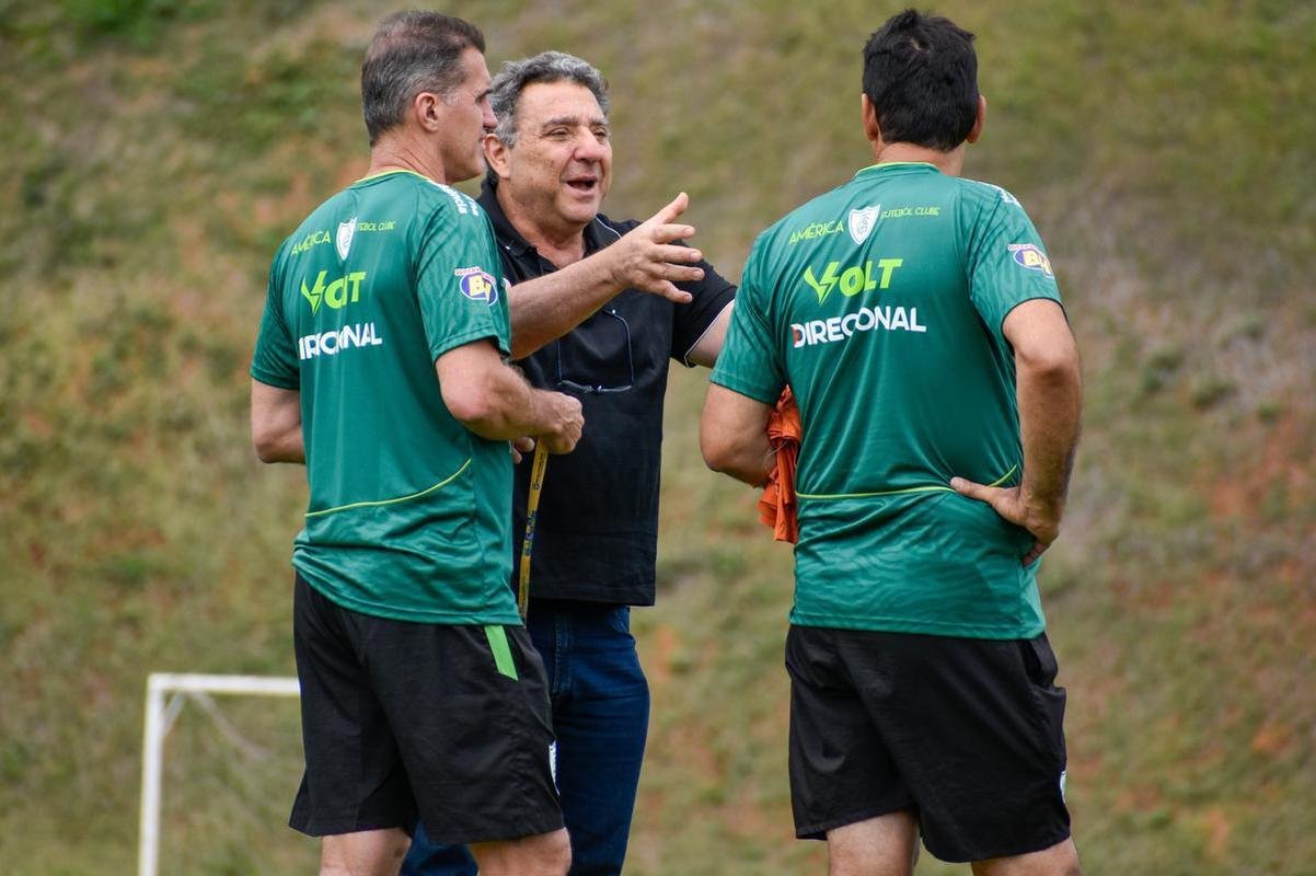 Neste sbado, o Amrica encerrou a preparao para enfrentar o Fluminense no CT Lanna Drumond 