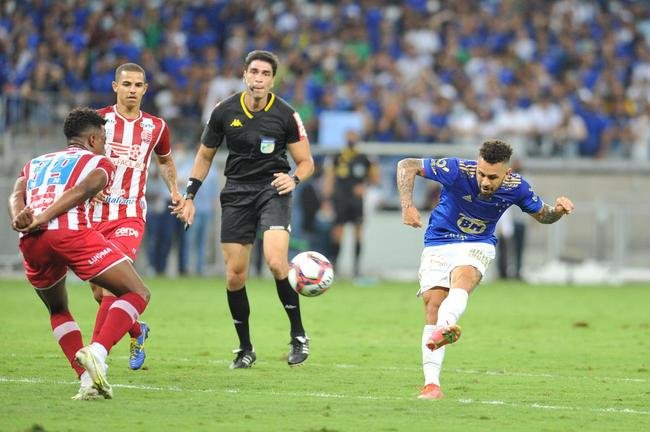 Fotos do jogo entre Cruzeiro e Nutico, no Mineiro, que marcou as despedidas de Rafael Sobis e Ariel Cabra.