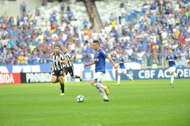 Imagens do jogo entre Cruzeiro e Botafogo, pela 19 rodada do Brasileiro, no Mineiro
