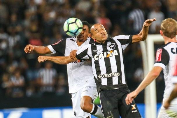 Atlético e Botafogo duelaram no Estádio Nilton Santos pelas quartas de final da Copa do Brasil