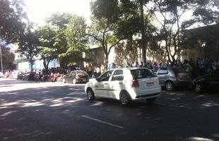 Imagens da fila de cruzeirenses por ingressos no Barro Preto