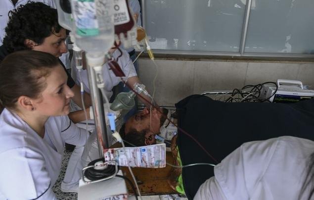 Resgate do zagueiro Neto, da Chapecoense, que est em estado grave em hospital de La Ceja