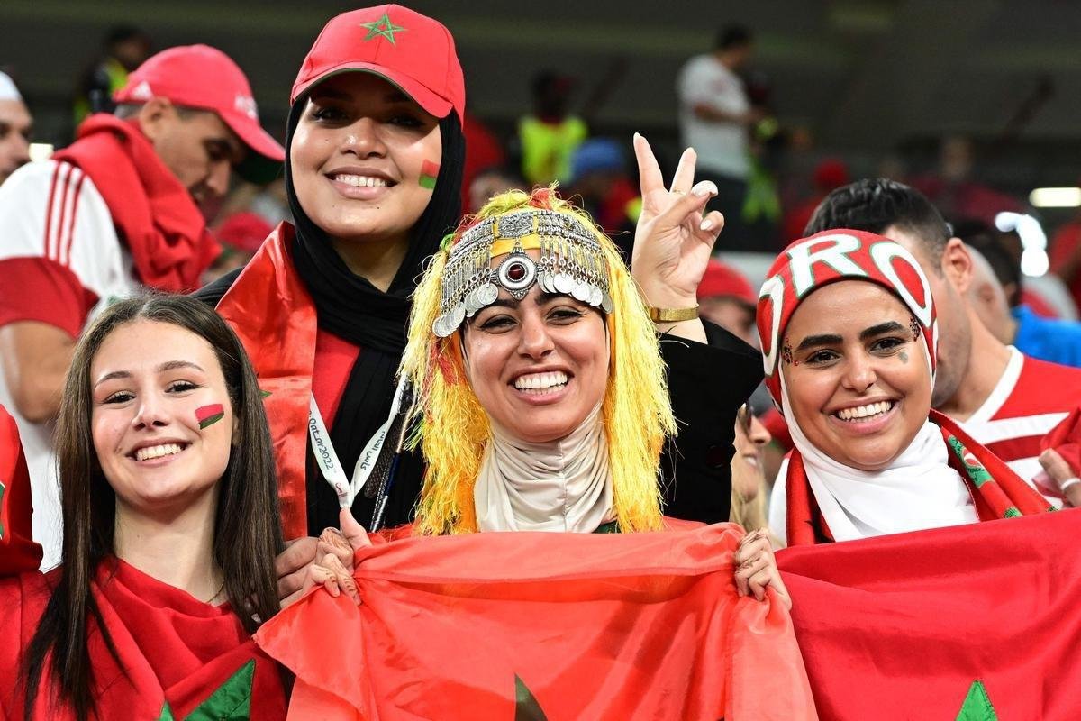 Torcedores de Marrocos e Canad na partida pelo Grupo F da Copa do Mundo 