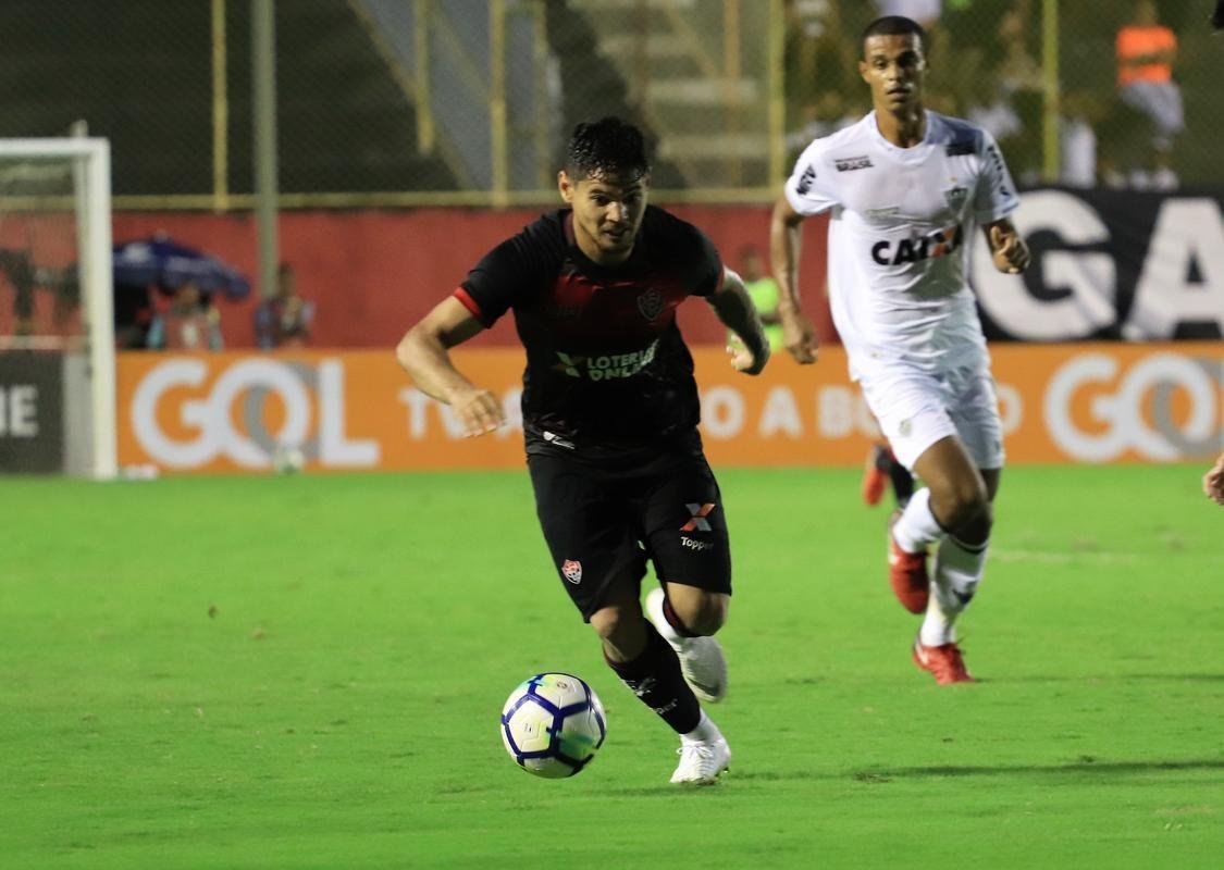 Vitória derrotou Atlético por 1 a 0, no Barradão, com gol de Léo Ceará