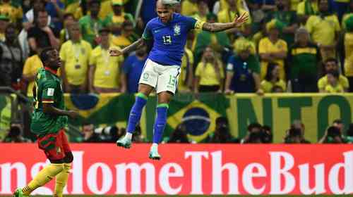 Brasil brilha na estreia da Copa com futebol ofensivo e seguro - 24/11/2022  - UOL Esporte