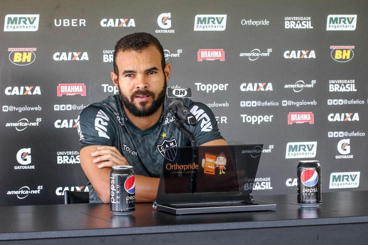 14 - Zé Welison - O volante, agora com 25 anos, atuou em sete partidas da Libertadores 2019. Em 2020, foi afastado do elenco principal pelo técnico Jorge Sampaoli. Pouco depois, foi emprestado ao Botafogo.