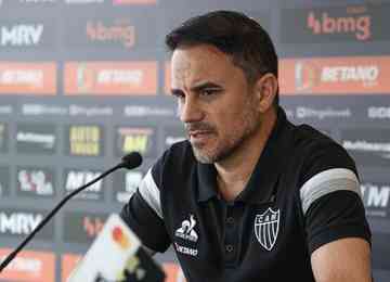 Fael Lima criticou as contratações de técnicos e jogadores feitas por Rodrigo Caetano, diretor de futebol do Atlético, nesta temporada