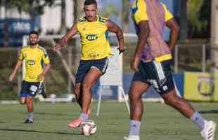 Atacante Guilherme Bissoli realizou primeiro treino com os novos companheiros de Cruzeiro nesta quarta-feira, dia 5 de maio
