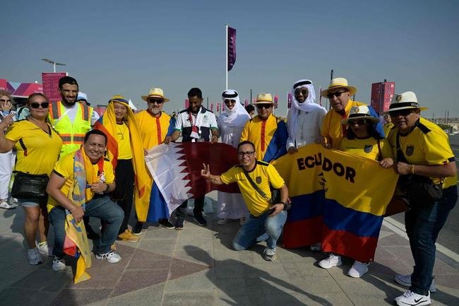 Torcedores do Equador no jogo de abertura da Copa do Mundo