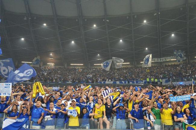 Vasco x Cruzeiro pode bater o recorde de público da Série B 2022