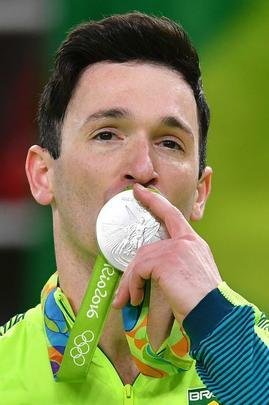 Brasileiros Diego Hypolito e Arthur Nory conquistaram a medalha de prata e bronze, respectivamente, na prova de solo da ginstica nos Jogos Olmpicos do Rio de Janeiro