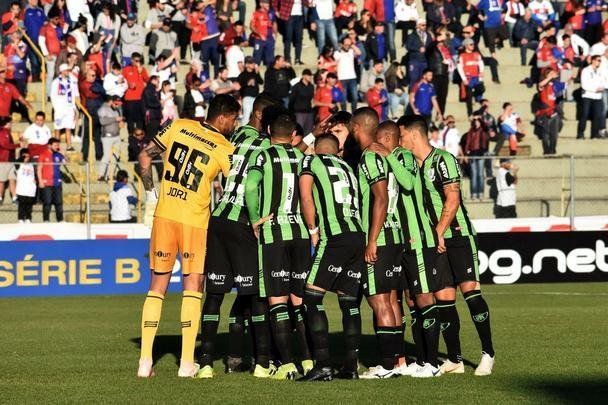 Jogo entre Paraná e América vale pela 14ª rodada da Série B do Campeonato Brasileiro