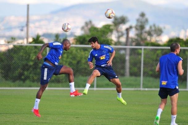 Fotos da reapresentao do Cruzeiro na Toca da Raposa II