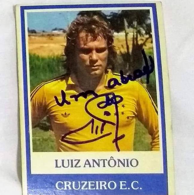 Luiz Antnio defendeu o Cruzeiro entre 1978 e 1988, mas foi cedido por emprstimo a Internacional de Limeira e Grmio Maring. Ele foi contratado pelo presidente Felcio Brandi para suceder o dolo Raul Plassmann. Foram 171 apresentaes na meta cruzeirense.