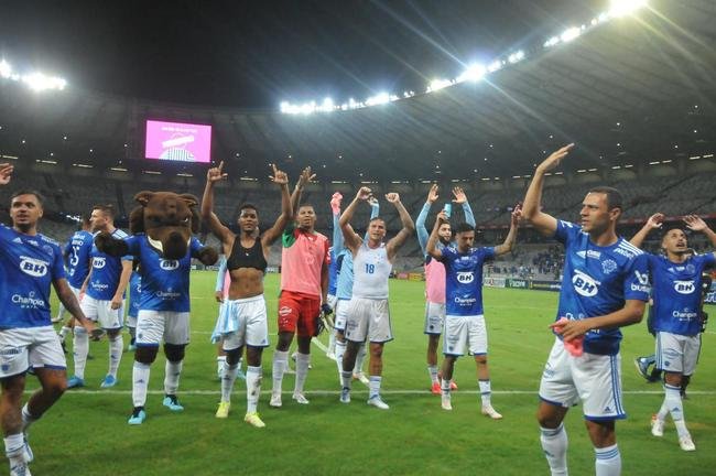 Cruzeiro venceu Londrina por 1 a 0, com gol de Luvannor