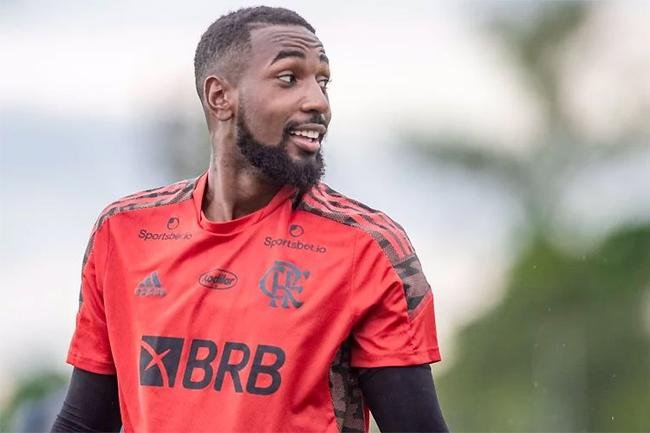 Alvo do Olympique de Marseille, Gerson dever� enfrentar o V�lez Sarsfield 