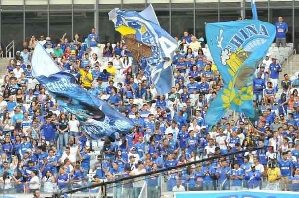 Torcedores de Cruzeiro e Botafogo, no Mineiro, em duelo pela 19 rodada do Brasileiro