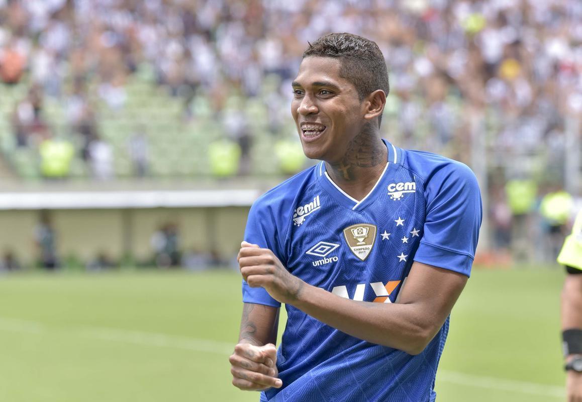 O Cruzeiro teve o melhor ataque da etapa classificatria, com 20 gols. O Tupi marcou 19 vezes, enquanto Atltico e Amrica contabilizaram 14 tentos. Na imagem, Raniel celebra o tento assinalado no clssico diante do time alvinegro.
