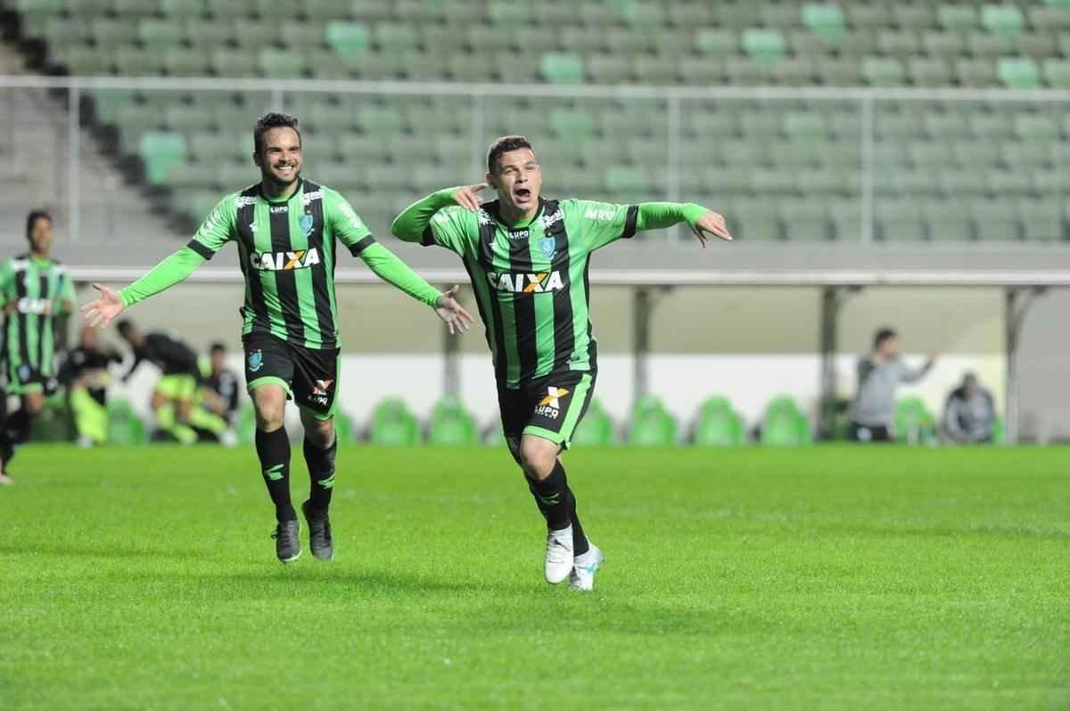 Amrica e Boa Esporte se enfrentaram no Independncia, pela 13 rodada da Srie B do Campeonato Brasileiro
