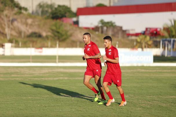 Elenco alvirrubro se reapresentou nesta terça-feira para iniciar os trabalhos visando a temporada 2020, na qual o clube participará do Pernambucano, do Nordestão, da Copa do Brasil e da Série B.