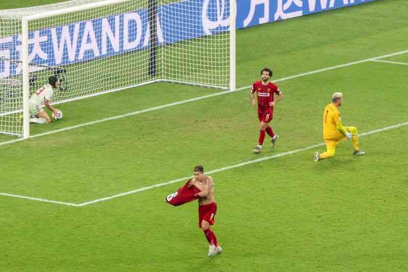 Liverpool frustra o Flamengo e fatura o Mundial com gol de Roberto