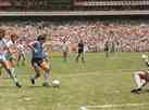 Camisa usada por Maradona contra a Inglaterra na Copa de 1986 ser leiloada