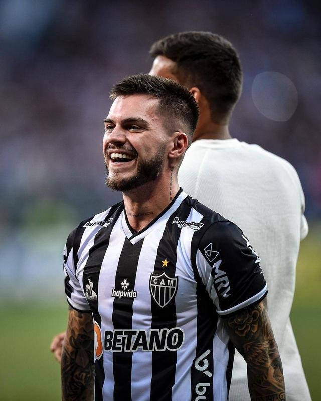 O meia-atacante Nathan, do rival Atltico, despertou interesse do Amrica. No entanto, o jogador foi emprestado ao Fluminense