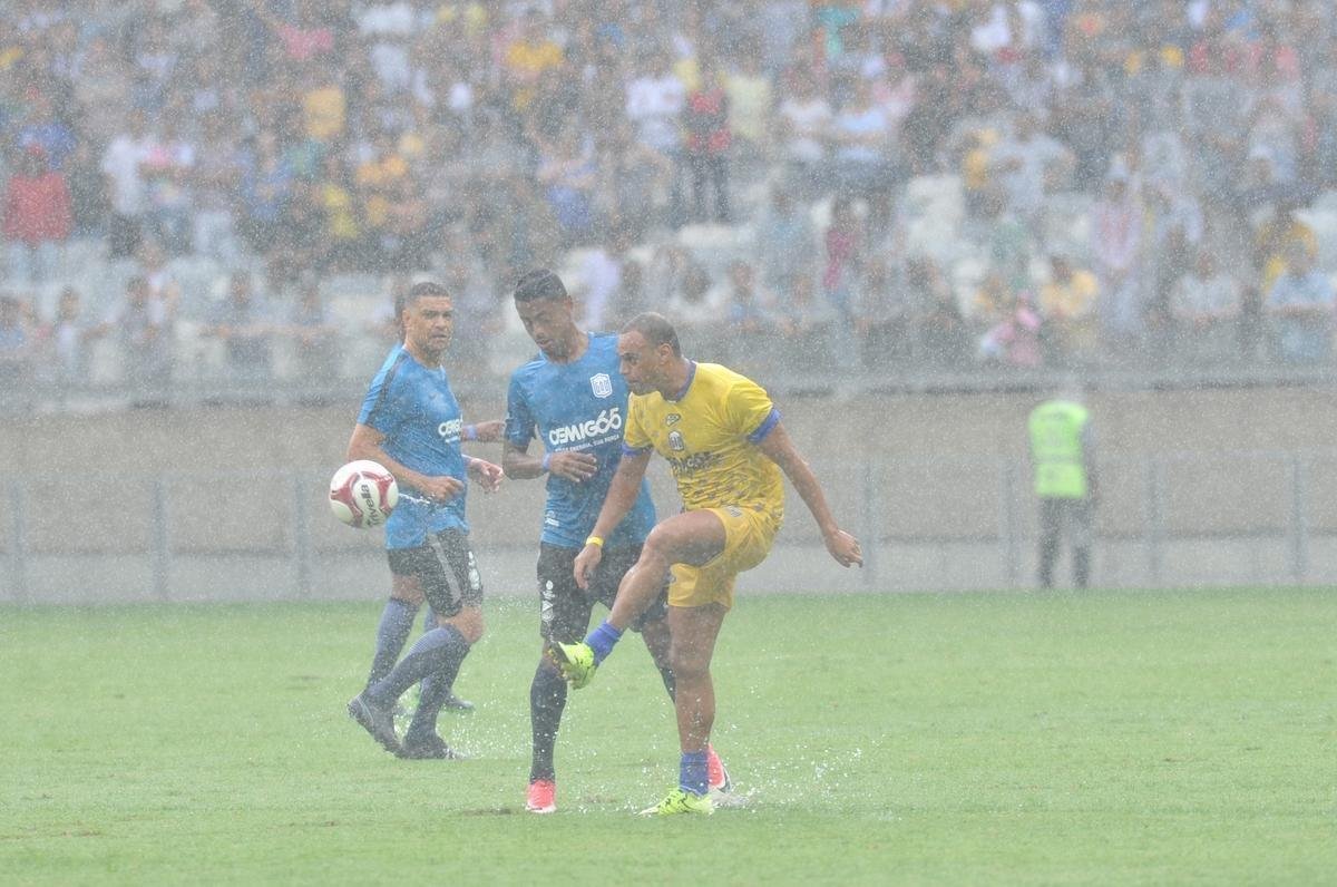 Fotos do 'Game of Dreams', jogo festivo dos Amigos do Ronaldinho contra os Amigos do Penta