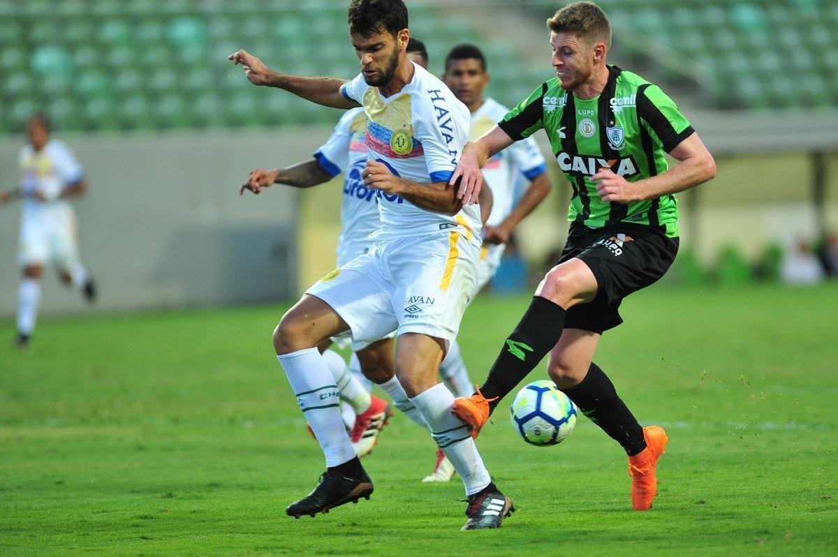 Amrica e Chapecoense fizeram confronto direto por posies na tabela do Campeonato Brasileiro