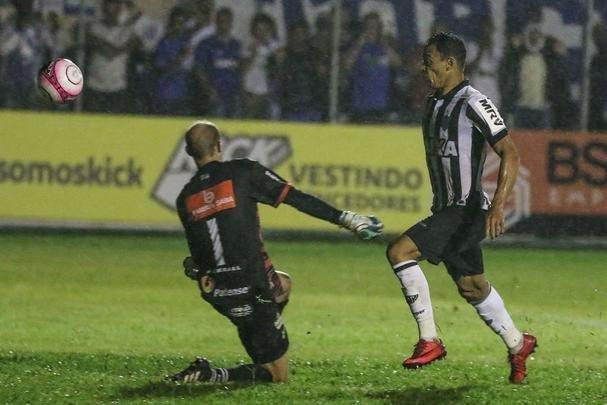 Imagens da vitória do Atlético sobre a URT