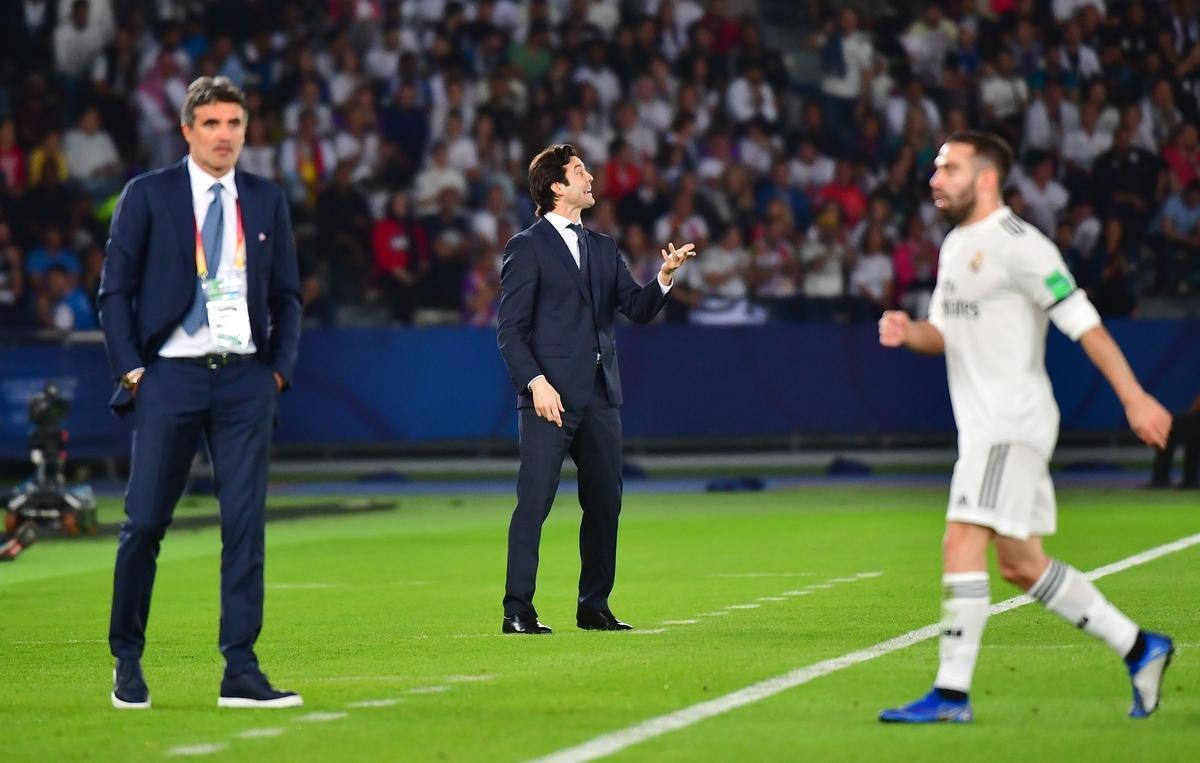 Com gols de Modric, Sergio Ramos, Llorente e Yahia (contra), Real Madrid derrotou o Al Ain por 4 a 1 e fez histria ao conquistar seu terceiro ttulo consecutivo do Mundial de Clubes