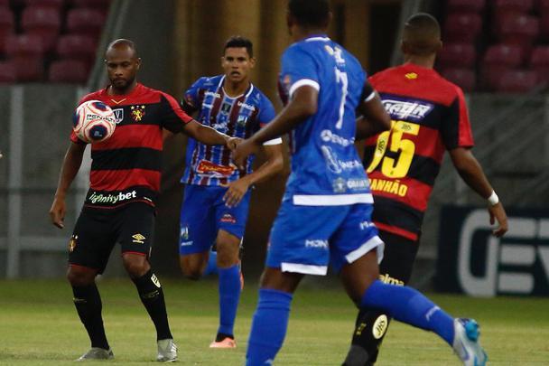 Com a Ilha passando por melhorias, equipes se enfrentaram na Arena de Pernambuco pela segunda rodada do Campeonato Pernambucano