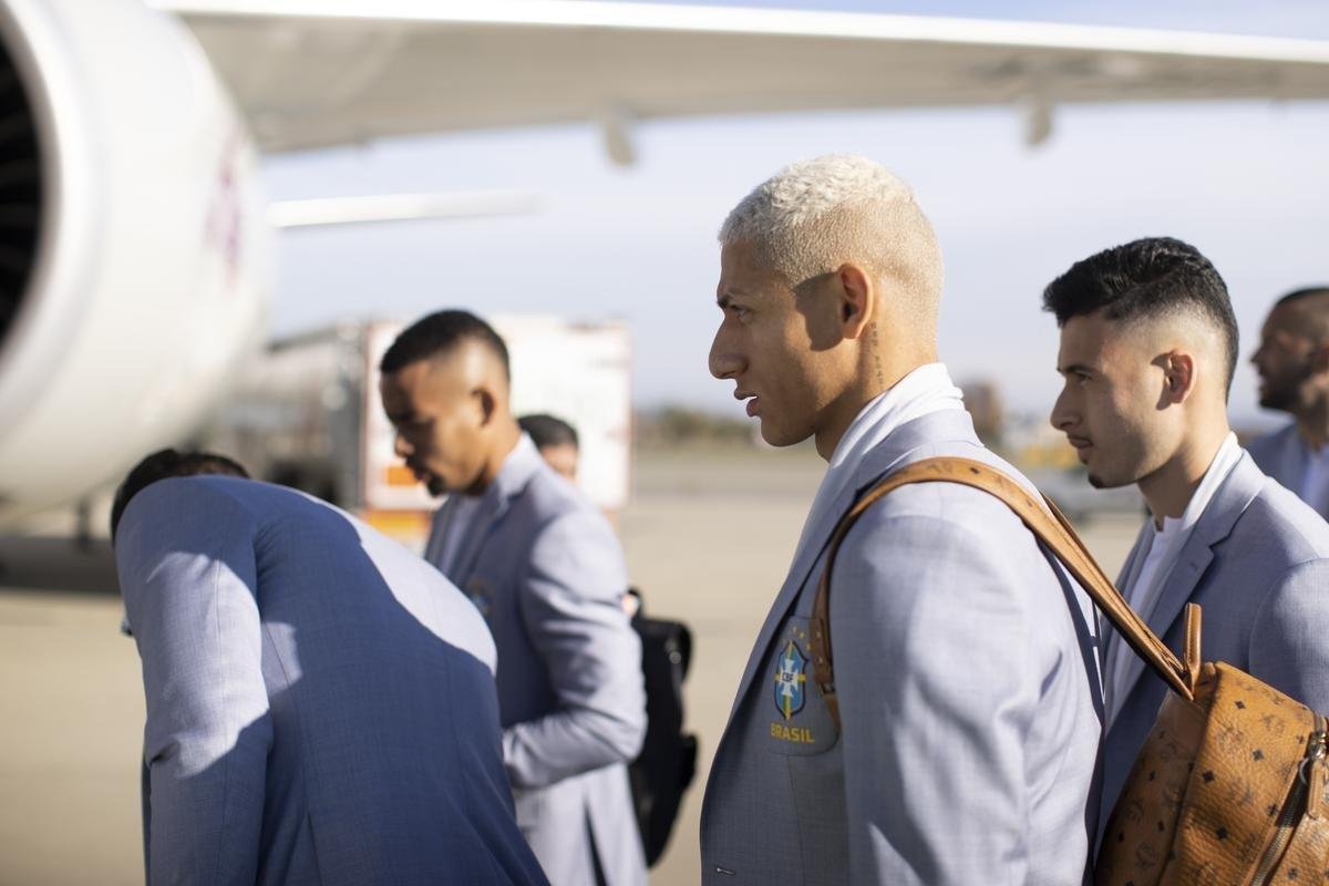 Seleo Brasileira embarca para o Catar