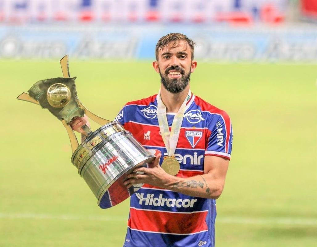 Matheus Vargas - meio-campista do Fortaleza